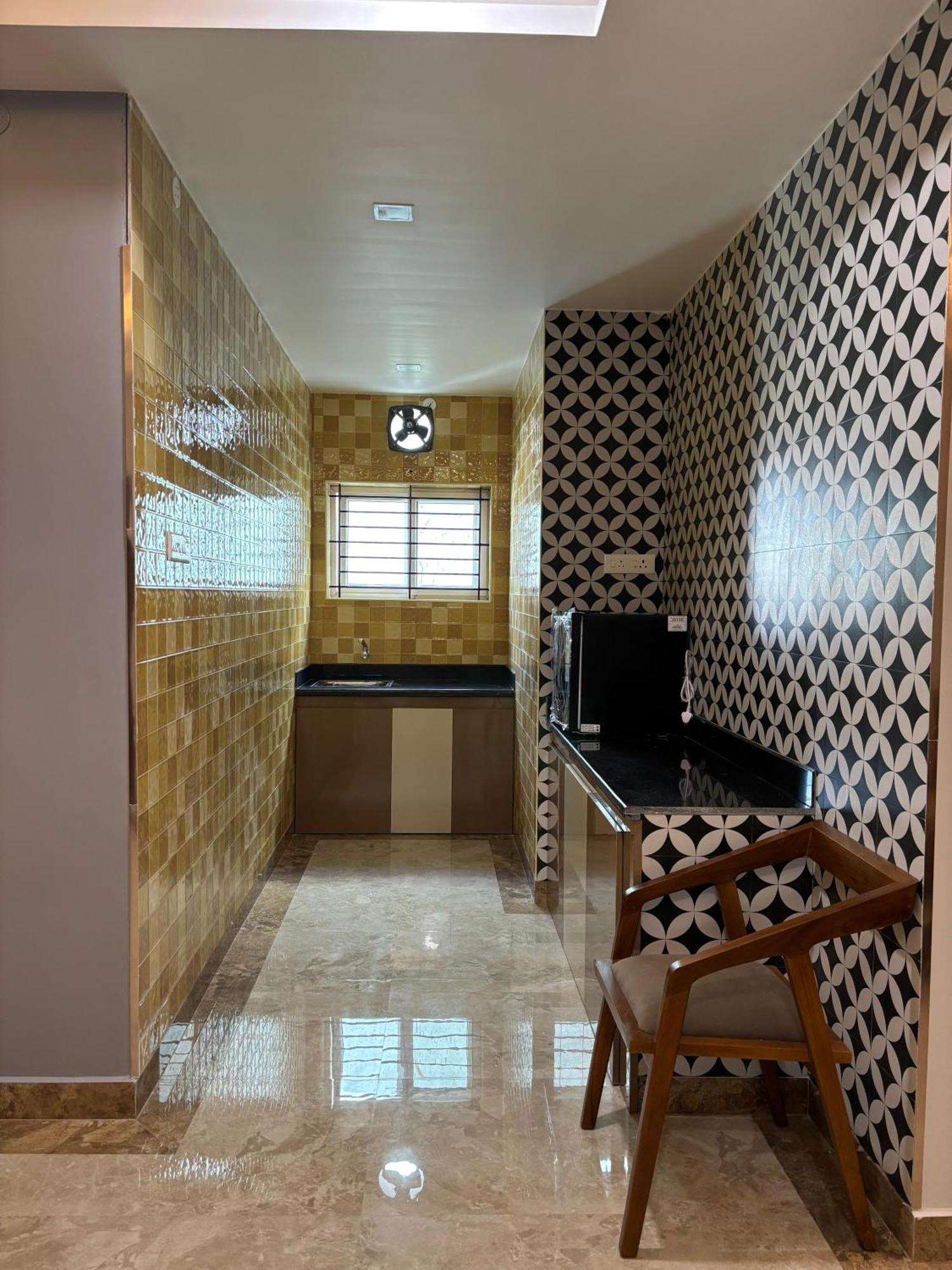 Srirangam Nandavanam Service Apartments Tiruchirappalli Extérieur photo