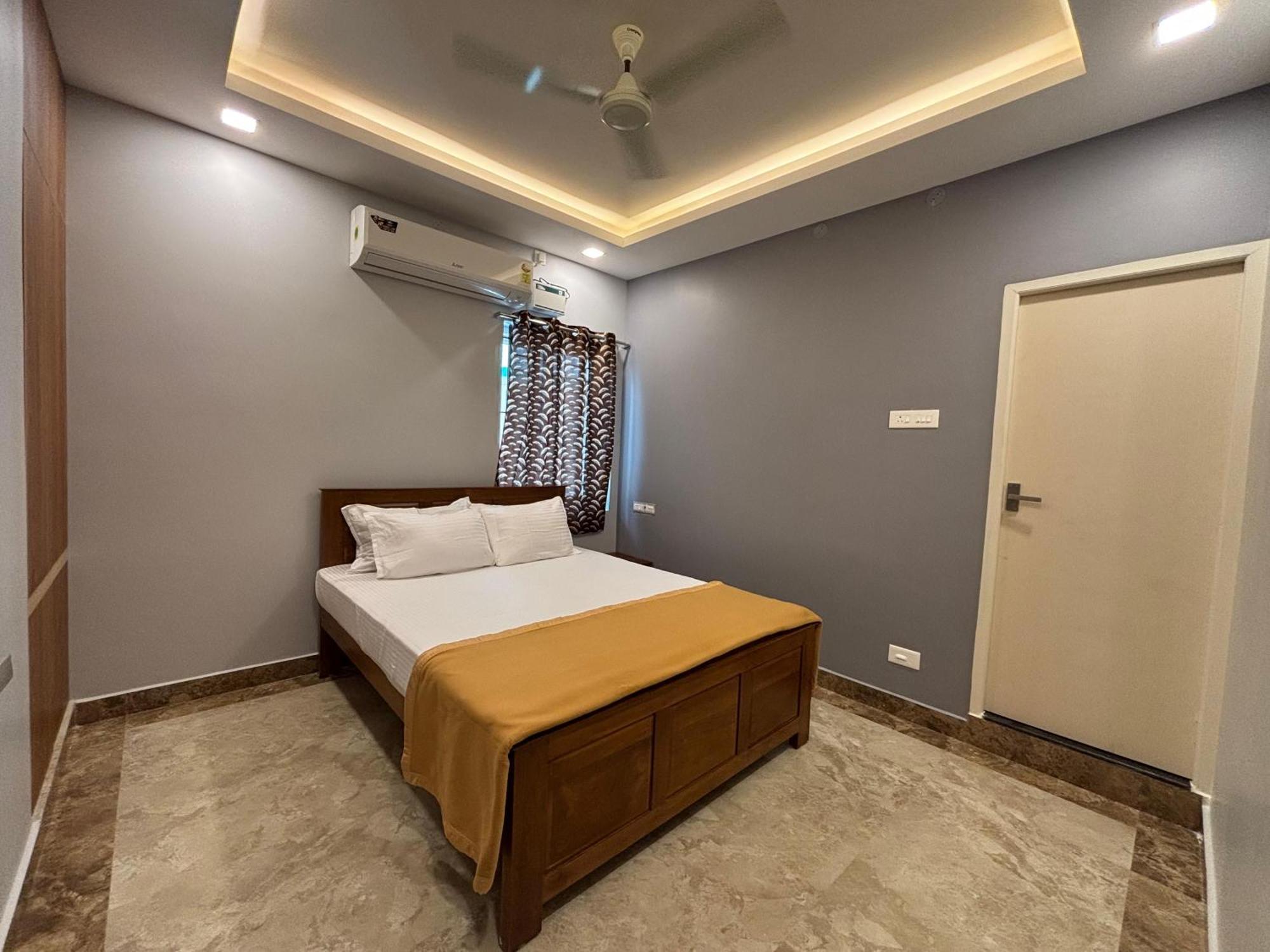 Srirangam Nandavanam Service Apartments Tiruchirappalli Extérieur photo