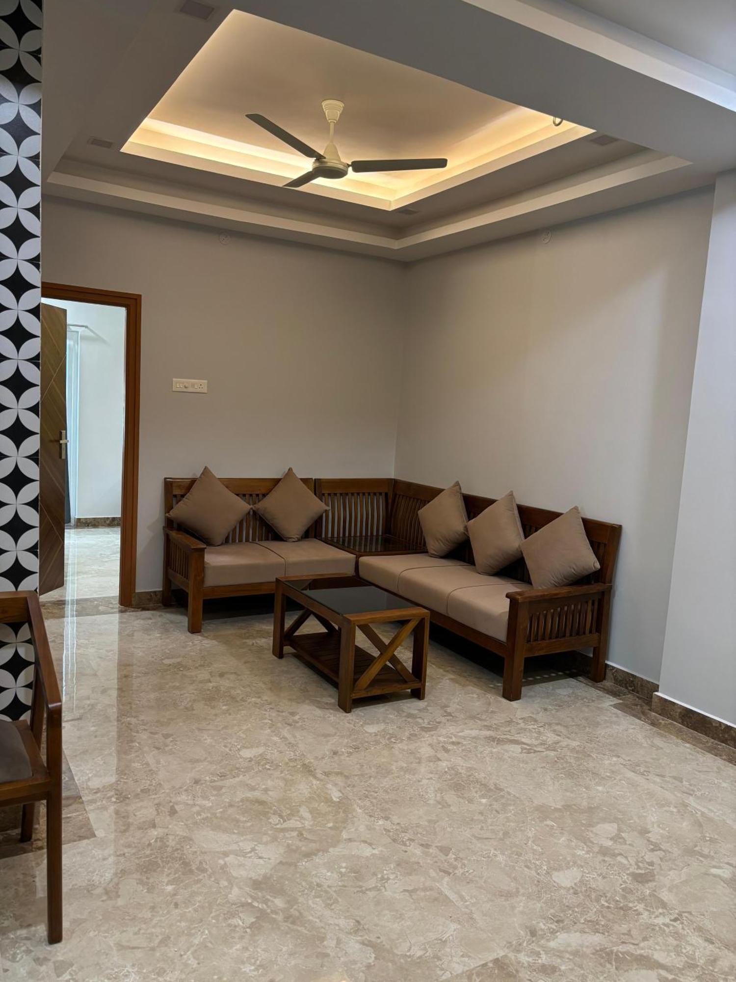 Srirangam Nandavanam Service Apartments Tiruchirappalli Extérieur photo