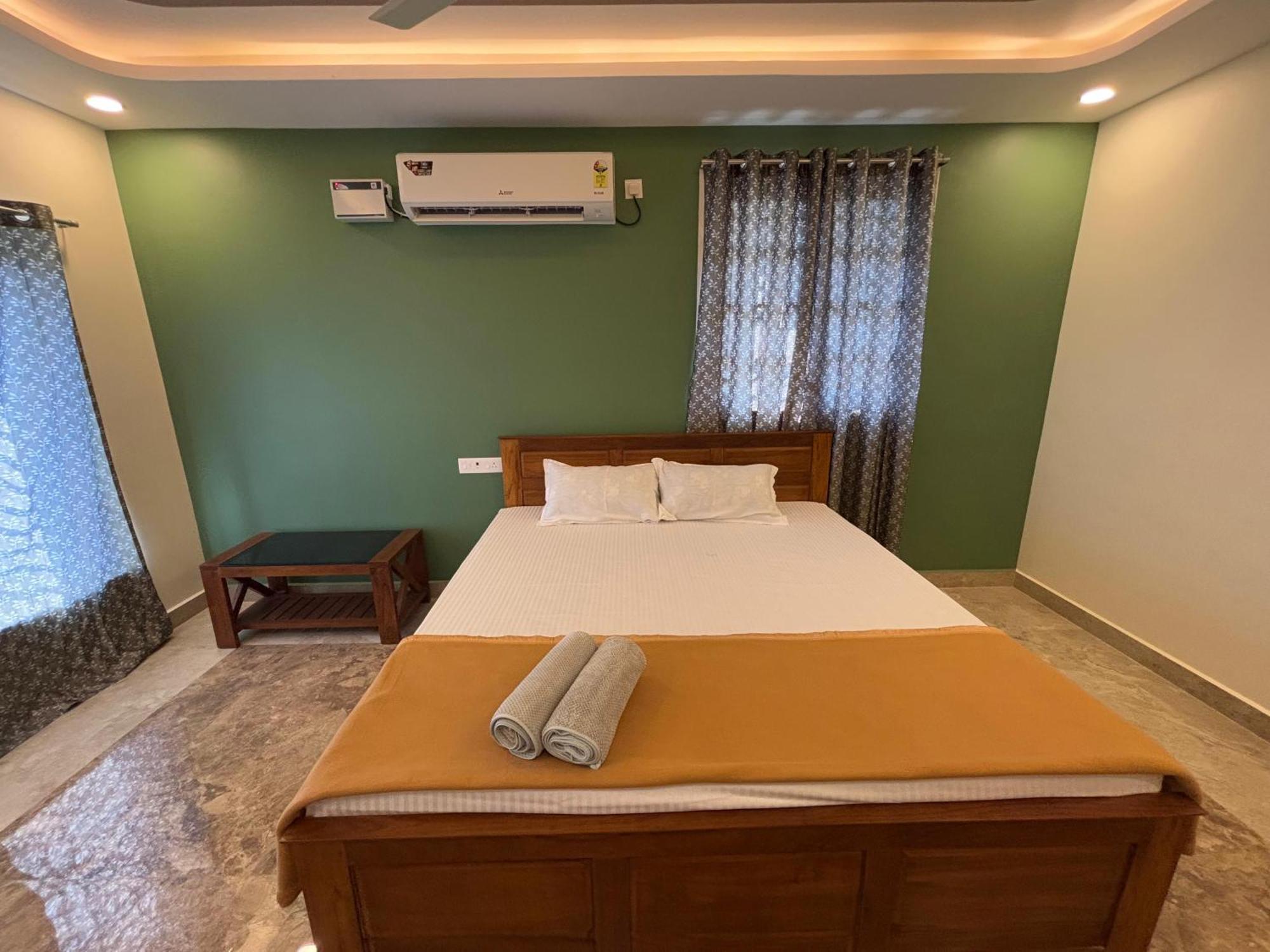 Srirangam Nandavanam Service Apartments Tiruchirappalli Extérieur photo