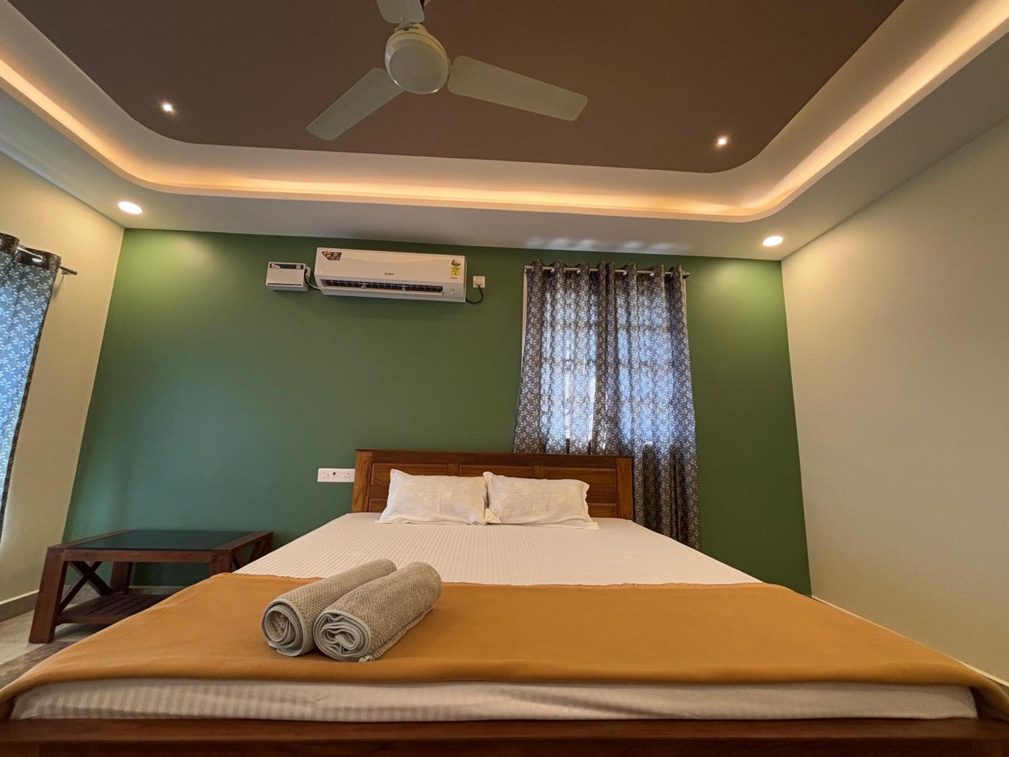 Srirangam Nandavanam Service Apartments Tiruchirappalli Extérieur photo