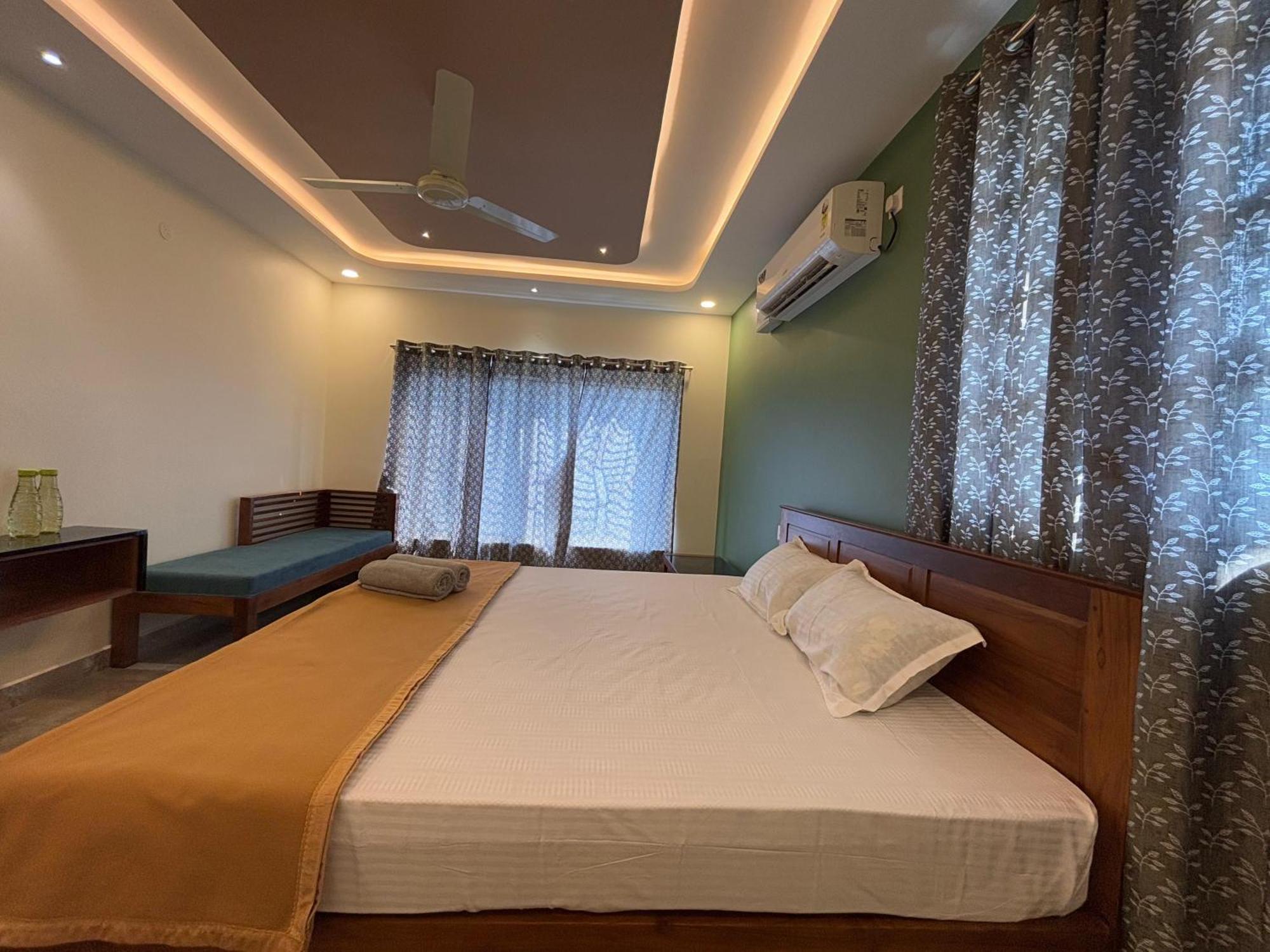 Srirangam Nandavanam Service Apartments Tiruchirappalli Extérieur photo